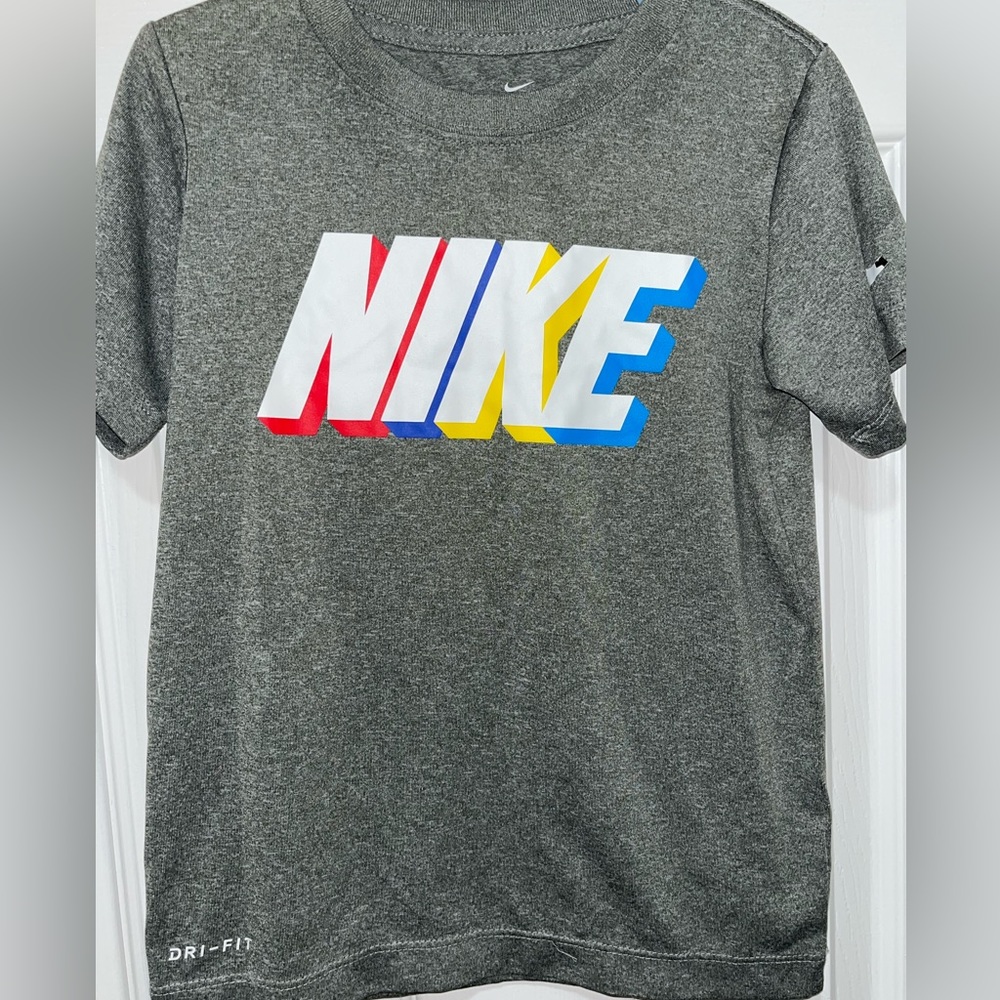 Nike boy shirt, size 6